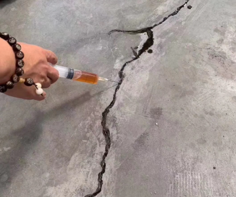 平泉混凝土裂缝修补技术详解​